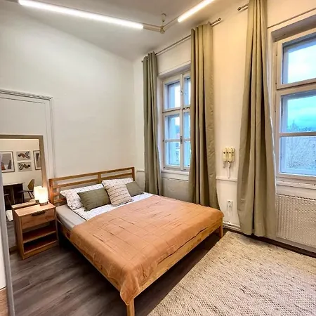 Lägenhet 1 Bedroom Close To Palmovka Prag
