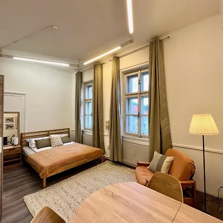 1 Bedroom Close To Palmovka * Prag